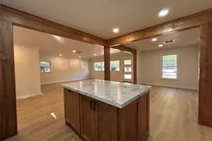 6200 Windermere Pl, Fort Worth, TX 76112 - Photo 11