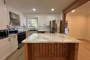 6200 Windermere Pl, Fort Worth, TX 76112 - Photo 7