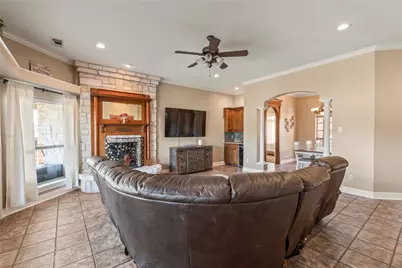 180 Surls Drive, Mabank, TX 75156 - Photo 11