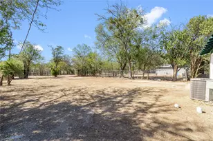 2105 4th St, Brownwood, TX 76801 - Photo 21