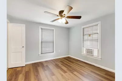 519 Sunnyside Avenue, Cockrell Hill, TX 75211 - Photo 21