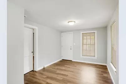 519 Sunnyside Avenue, Cockrell Hill, TX 75211 - Photo 19