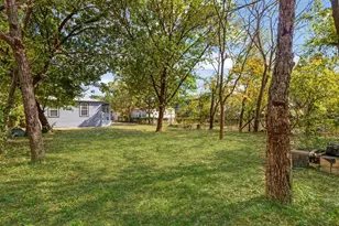 519 Sunnyside Ave, Cockrell Hill, TX 75211 - Photo 23