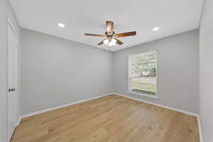 6250 Shirley Dr, North Richland Hills, TX 76180 - Photo 25