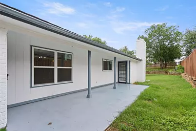 2024 Oakmeadow Street, Bedford, TX 76021 - Photo 25