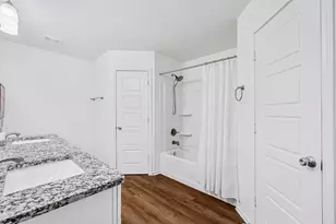 924 Colorado River Dr, Granbury, TX 76048 - Photo 25