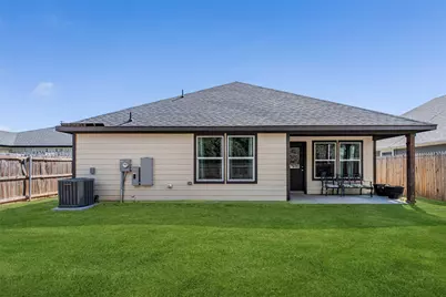 924 Colorado River Drive, Granbury, TX 76048 - Photo 9