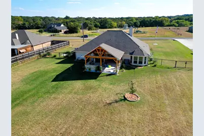 137 Brady Coleman Lane, Springtown, TX 76082 - Photo 33