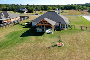 137 Brady Coleman Ln, Springtown, TX 76082 - Photo 33