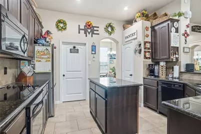 137 Brady Coleman Lane, Springtown, TX 76082 - Photo 11