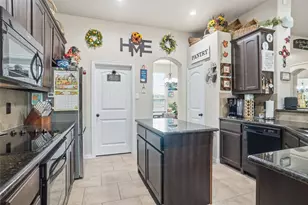 137 Brady Coleman Ln, Springtown, TX 76082 - Photo 11