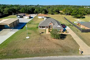 137 Brady Coleman Ln, Springtown, TX 76082 - Photo 29
