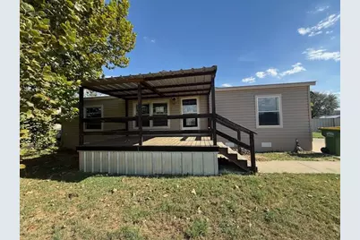 4517 Rocking K Drive, Bellmead, TX 76705 - Photo 1