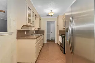 1602 Spring Branch Dr, Cleburne, TX 76033 - Photo 7