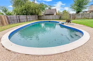 1602 Spring Branch Dr, Cleburne, TX 76033 - Photo 19