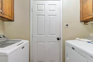 1602 Spring Branch Dr, Cleburne, TX 76033 - Photo 17