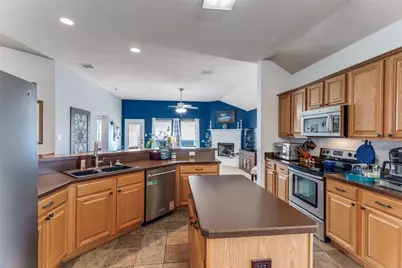 300 Lottie Lane, Saginaw, TX 76179 - Photo 9