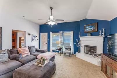 300 Lottie Lane, Saginaw, TX 76179 - Photo 5