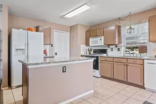 5229 Cedar View Ct, Watauga, TX 76137 - Photo 9