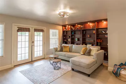 2725 Regal Road, Plano, TX 75075 - Photo 7