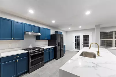 7018 Lake Jackson Drive, Arlington, TX 76002 - Photo 13