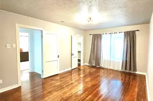 317 S Ebrite St, Mesquite, TX 75149 - Photo 5