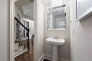 2912 N Pearl St, Dallas, TX 75201 - Photo 9