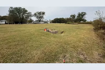 368 S Chambers Avenue, Emhouse, TX 75110 - Photo 3