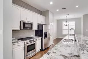 15846 Breedlove Pl, Addison, TX 75001 - Photo 7