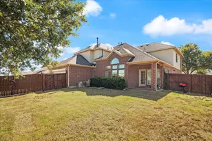 425 Kearsarge St, DeSoto, TX 75115 - Photo 35