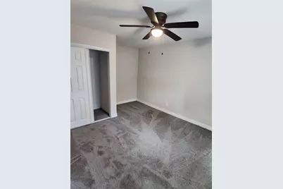 810 N Jester Avenue, Dallas, TX 75211 - Photo 13