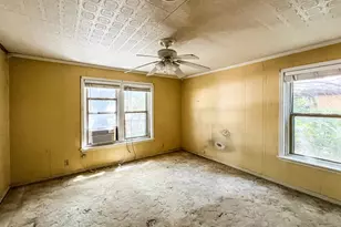 1305 Hillcrest Blvd, Gainesville, TX 76240 - Photo 11