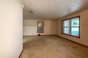 1305 Hillcrest Blvd, Gainesville, TX 76240 - Photo 5