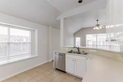 1039 Barrymore Lane, Duncanville, TX 75137 - Photo 7