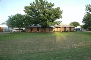 122 Stagecoach Dr, Red Oak, TX 75154 - Photo 1
