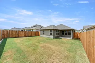 1621 Meadow Crest, Aubrey, TX 76227 - Photo 25