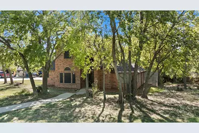 334 Lakecrest Drive, Lakewood Village, TX 75068 - Photo 5