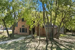 334 Lakecrest Dr, Lakewood Village, TX 75068 - Photo 5