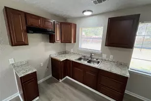 14207 Cimarron Dr, Balch Springs, TX 75180 - Photo 5