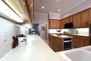 721 Village Green Dr, DeSoto, TX 75115 - Photo 13