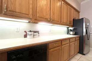 721 Village Green Dr, DeSoto, TX 75115 - Photo 17