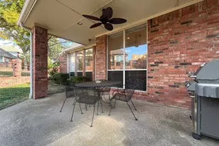 721 Village Green Dr, DeSoto, TX 75115 - Photo 33