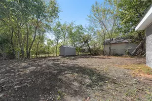 502 E Waco St, Palmer, TX 75152 - Photo 25