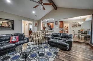 211 Willow Creek Ct, Mansfield, TX 76063 - Photo 7