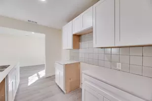 2663 Crest Ave, Dallas, TX 75216 - Photo 9