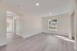 2663 Crest Ave, Dallas, TX 75216 - Photo 7