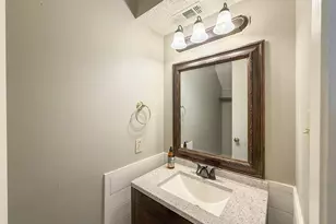 1237 Dallas Dr, Denton, TX 76205 - Photo 5