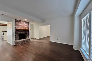 906 Moore St, Cedar Hill, TX 75104 - Photo 5