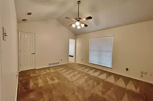 906 Moore St, Cedar Hill, TX 75104 - Photo 9