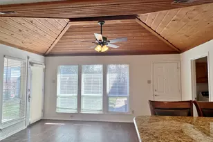 906 Moore St, Cedar Hill, TX 75104 - Photo 5